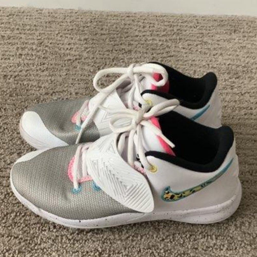 Nike Kyrie Flytrap lii